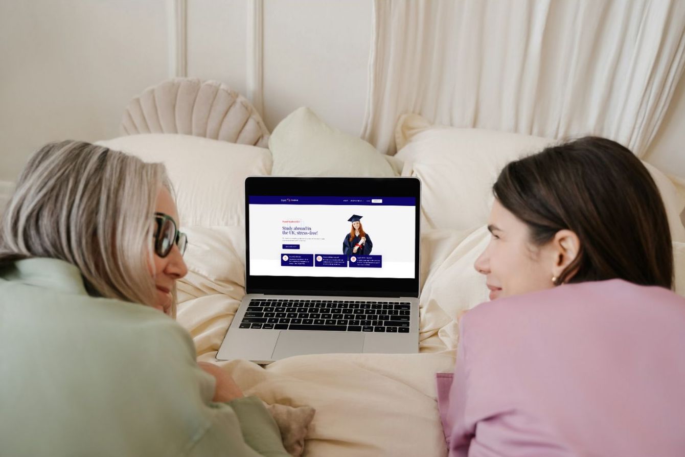expatstudentus mockup ExpatStudent USA: A new website for American students 2025