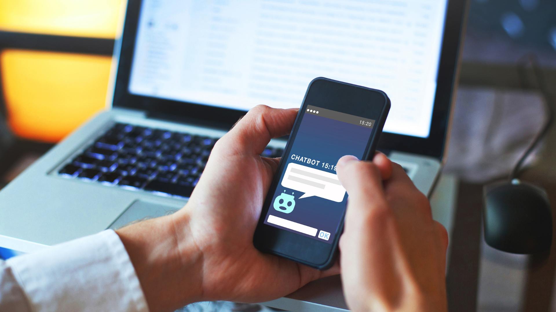 The image shows the fluid interaction of a user with a chatbot on his cell phone.