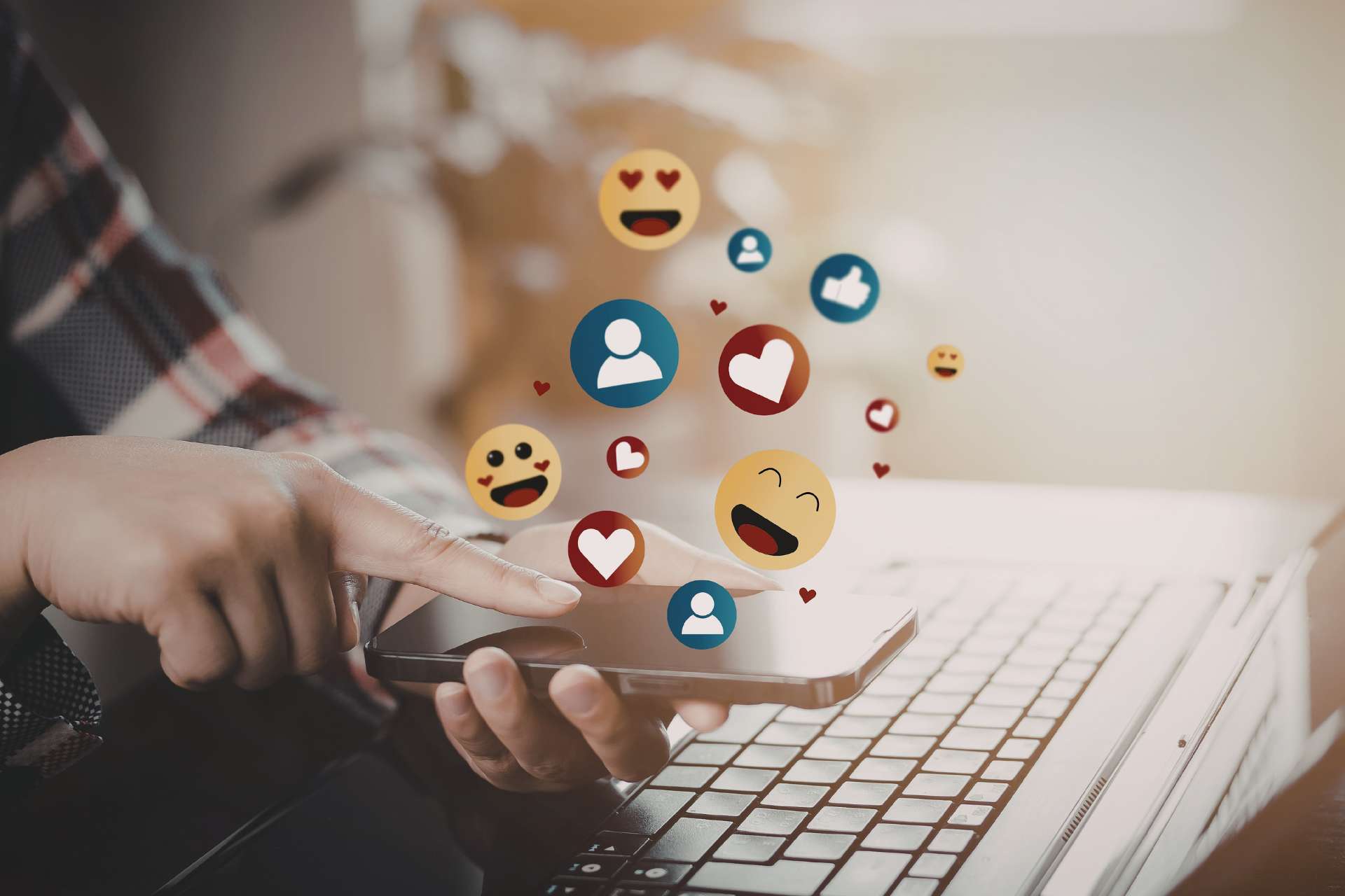 Gerer plusieurs comptes reseaux Outils réseaux sociaux : top 5 en 2026 2026