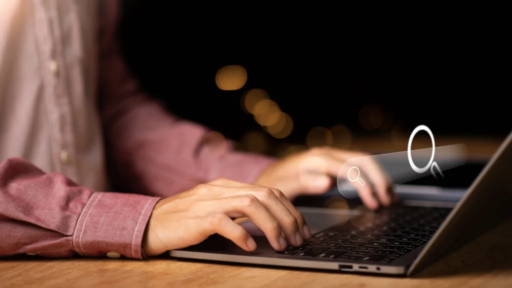 Citations locales : les annuaires incontournables en France 5 medium vecteezy businessman searching for business information through 50346746 medium Citations locales : les annuaires incontournables en France 2026